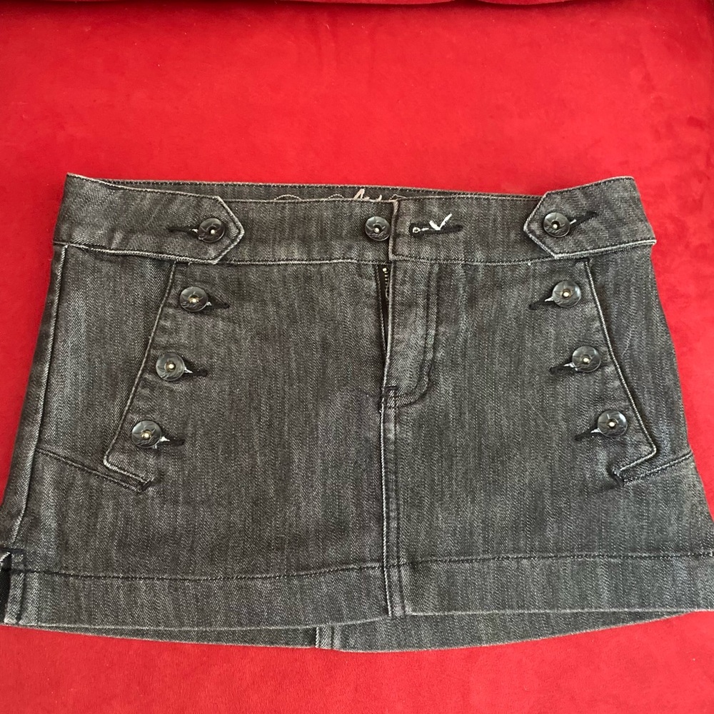 Beautiful jean skirt size3  split !